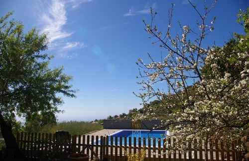 El Roque House | Comfortable traditional Canary house with sea views and private Swimming Pool