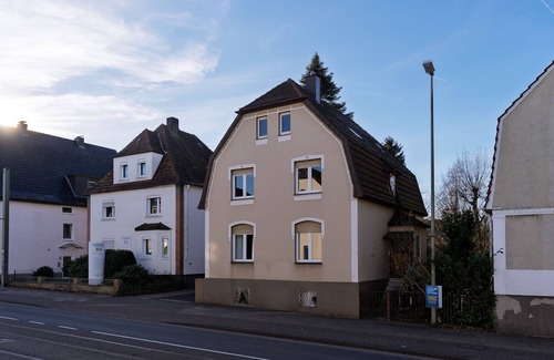 Bielefeld Apartment | comfortable upper floor flat