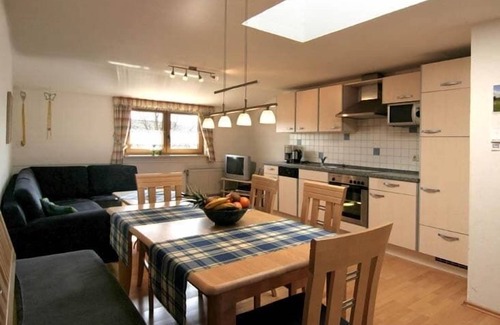 Eschlkam Apartment | Comfortable vacation apartment (70 sqm) with free WLAN
