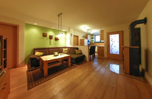 Eschlkam Apartment | Comfortable vacation apartment (100 sqm) with free WLAN