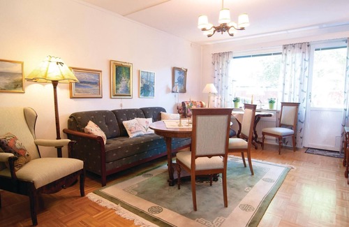 East Visby Apartment | Comfortable vacation apartment with terrace facing east and west.