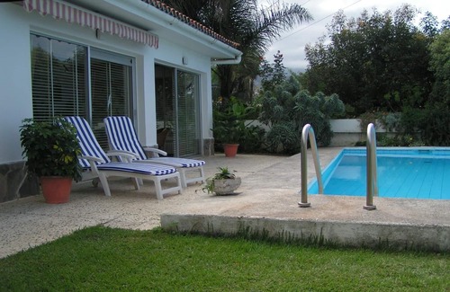 Las Cuevas House | Comfortable vacation home with pool and sea views in La Orotava