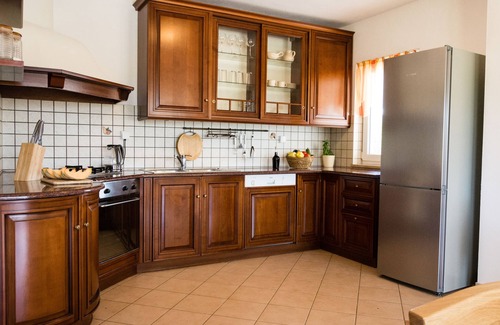 Donji Prolozac Villa | COMFORTABLE VILLA LATICA WITH GREAT PRIVACY, OUTDOOR POOL AND AMAZING VIEW
