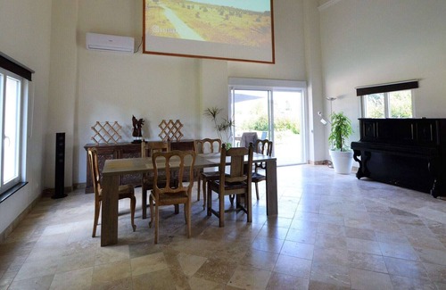 Beloeil Villa | Comfortable Villa in Beloeil