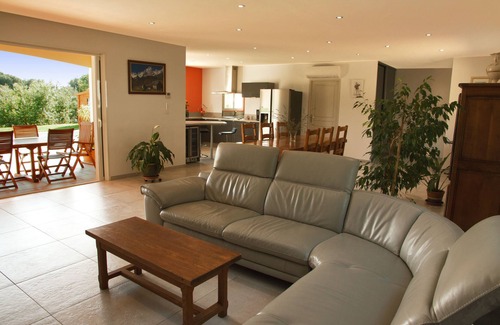 Payzac House | Comfortable villa in southern Ardèche