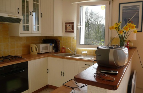 La Turballe Villa | Comfortable villa with south-facing terrace and large enclosed plot.