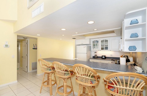 Palm Island Villa | Comfortable villa with unobstructed view of the Gulf on Resort, C2424B