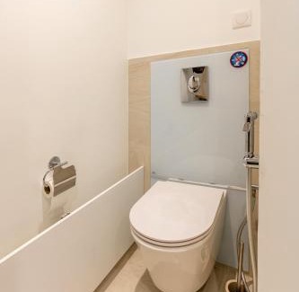 Puteaux House | Comfortion Norma - Suite de luxe avec vue sur la Tour Eiffel