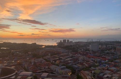 Lubuk Baja Apartment | COMFORTSTAY @Citra Plaza Nagoya #32-08 (Sea View)