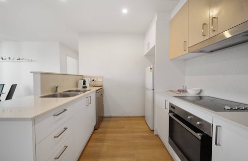 Wright Apartment | Comfy 1-Bed with Balcony in Tranquil Location