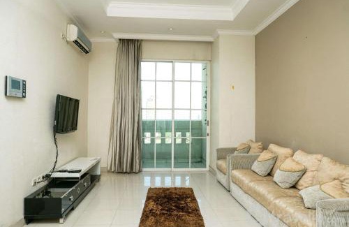 Permata Hijau Apartment | Comfy 1BR at Belleza Apartment By Travelio