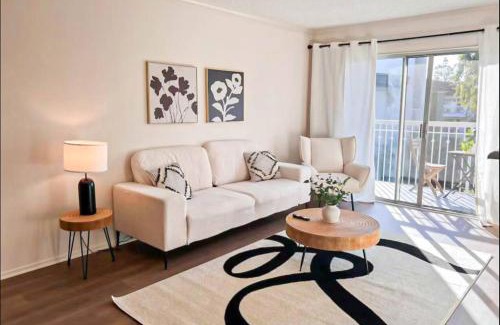 Calabasas House | Comfy 1BR in a Relaxing, Peaceful Complex -GL2-CAL