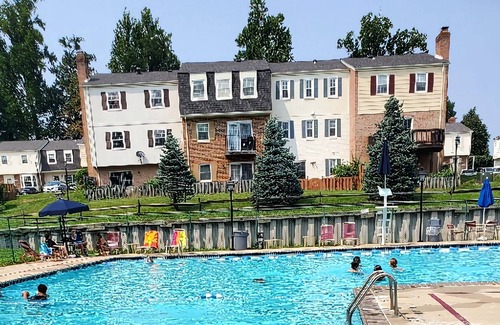 Leisure World House | Comfy 2 bdrm unit w/King size bed & Free parking.
