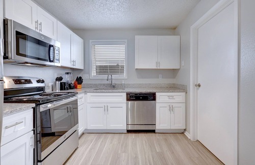 Milwood Apartment | Comfy 2BD Apt | Austin Texas