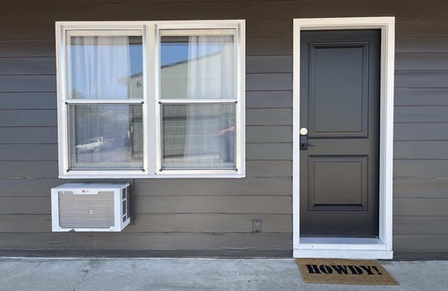 Kalispell Apartment | Comfy and Cozy Studio for 2 (101 Spring Creek)