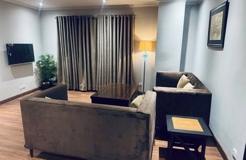 Gulberg Apartment | Comfy and Modern 2BDR apt with Central AC ,Wifi, LED and kitchenette