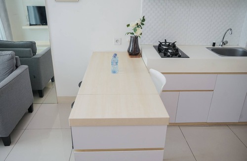 Cikokol Apartment | Comfy and Tidy 1BR Apartment at Tree Park City BSD