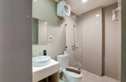 Cikokol Apartment | Comfy and Tidy 1BR Apartment at Tree Park City BSD