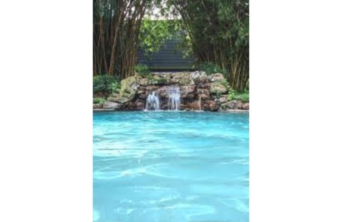 Westchase Apartment | Comfy apartment with beautiful pool & jacuzzi