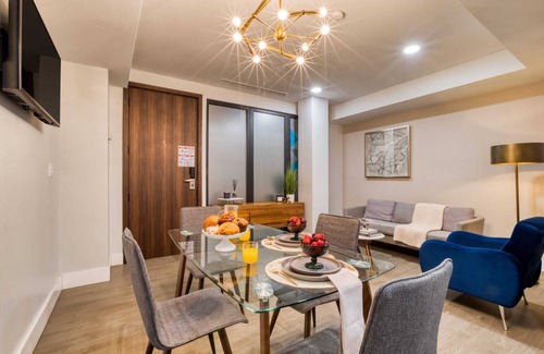 Zona Rio Apartment | Comfy Apt: Lounge, Pool/Ping Pong Table, Gym & Cinema