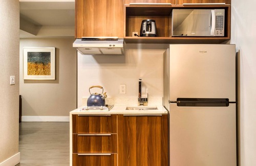 Zona Rio Apartment | Comfy Apt: Lounge, Pool/Ping Pong Table, Gym & Cinema