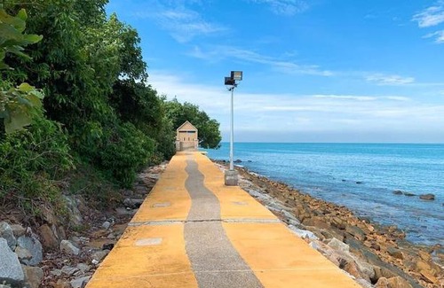 Tanjung Tanah Merah Apartment | Comfy Beachfront View at Seri Bulan Condominium Teluk Kemang