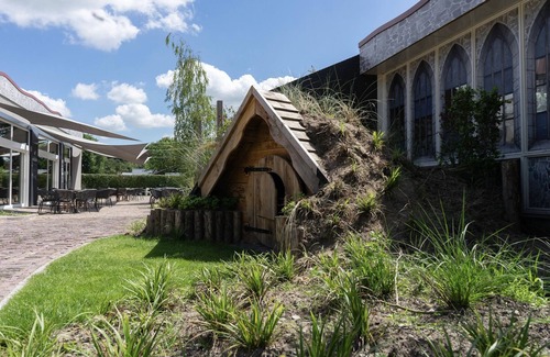 Kaatsheuvel Ski Chalet | Comfy chalet with dishwasher, the Efteling at 2 km