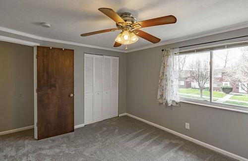 Brook Park House | Comfy CLE townhouse 4 min from CLE airport