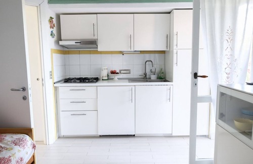 Pischina Salida Apartment | Comfy Flat W/Pool, Tennis Court & Private Beach!
