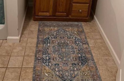 Corbin House | Comfy House in a Great Location!