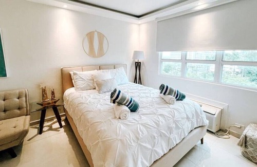 Isla Grande Apartment | Comfy Modern Studio Apt @ San Juan