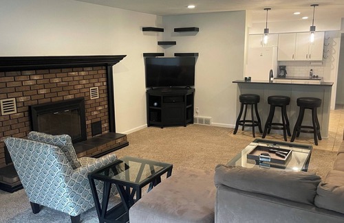 Westside Connection House | Comfy ranch home close to Downtown Grand Rapids