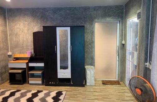 Hang Dong House | Comfy room in Wat Baan Fhon