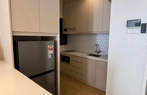 Taman Tunku Majid Apartment | Comfy Stay Near Aman Central with Infinity Pool G Residence