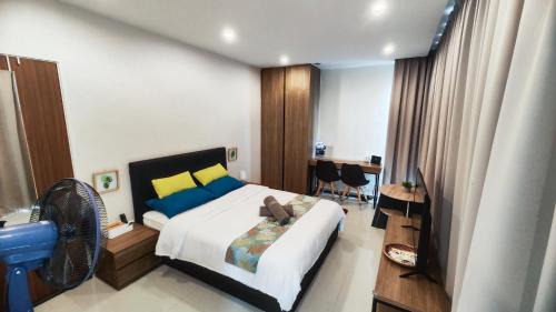 Batu Lintang Apartment | Comfy Studio Kuching