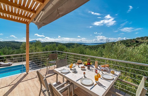 Pylos-Nestoras House | Comfy three bedroom villa in the countryside