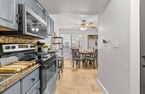 South Gate Ridge Condo | Comfy Two-Story Seahorse Haven Beach Condo