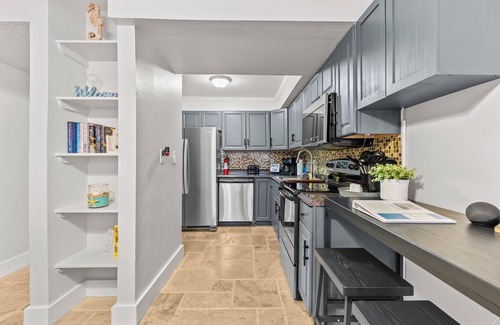 South Gate Ridge Condo | Comfy Two-Story Seahorse Haven Beach Condo