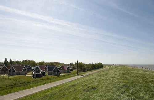 Hippolytushoef Villa | Comfy villa with garden, near the Wadden Sea
