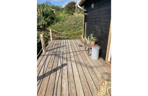 Belmont Cabin | ComfyCabin is rustic with modern amenities, has deck with great view. Peaceful.