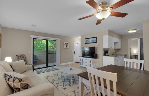 Miramar Beach Cottage | Comm Pool-Short Walk 2 Beach