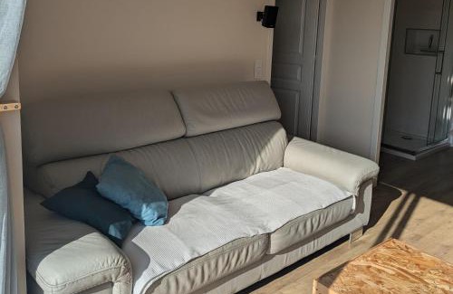 Clonas-sur-Vareze Apartment | comme à la maison