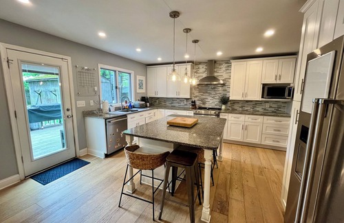 Annapolis House | Commissioning Week by the Bay! 2027/8 Available!