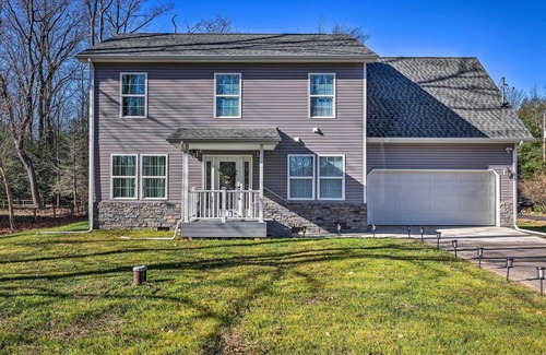 Pocono Summit Cottage | Community Beach & Lake: Pocono Summit Escape