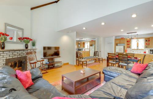 Village at Camelback House | Community Indoor Pool Tannersville Townhome