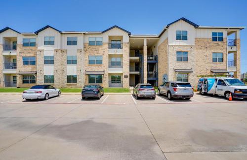 Crowley Apartment | Commute to Fort Worth Newly Built Apt with Pool