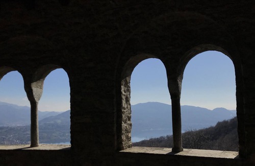Capiago Intimiano Apartment | COMO LAKE - HALFWAY - ECO FLAT IN A VILLA