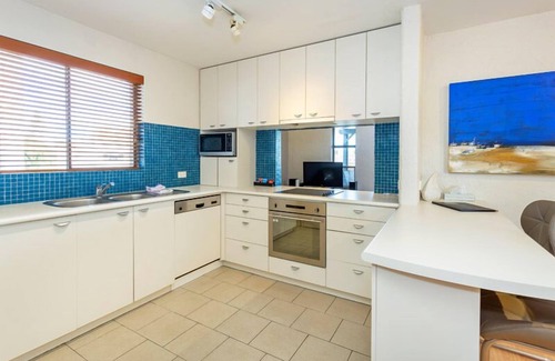 Como Apartment | Como Mezzanine Retreat - Executive Escapes