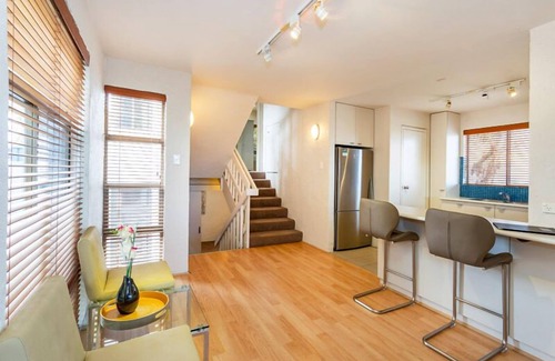 Como Apartment | Como Mezzanine Retreat - Executive Escapes
