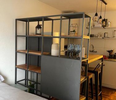 Cordon Apartment | Comodo monoambiente bien ubicado en Cordon